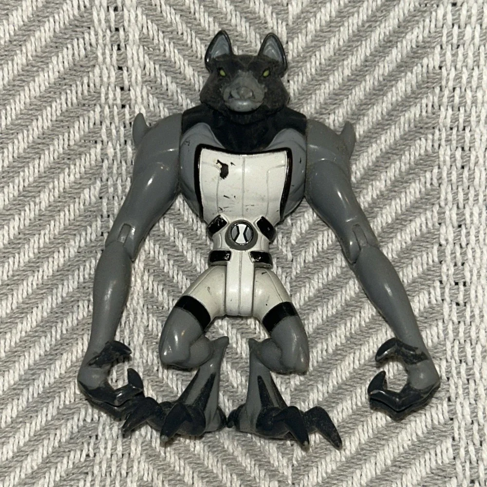 Benwolf Ben 10 2007 Bandai 4